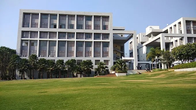 MET Bhujbal Knowledge City – Polytechnic College