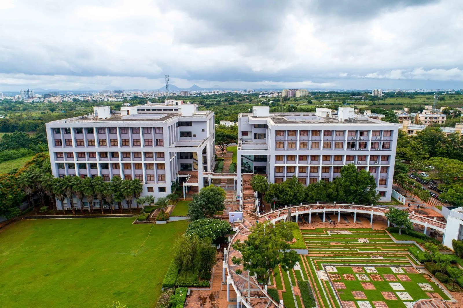 MET’s Institute of Engineering – Bhujbal Knowledge City
